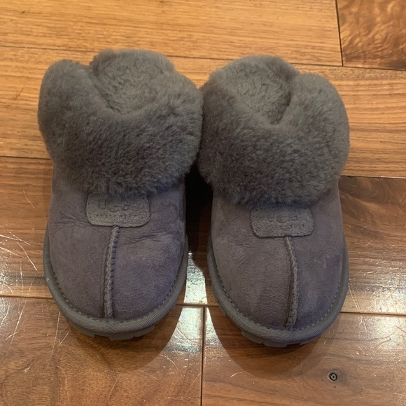 UGG Women’s Coquette Durable Sheepskin Slippers - Picture 1 of 3